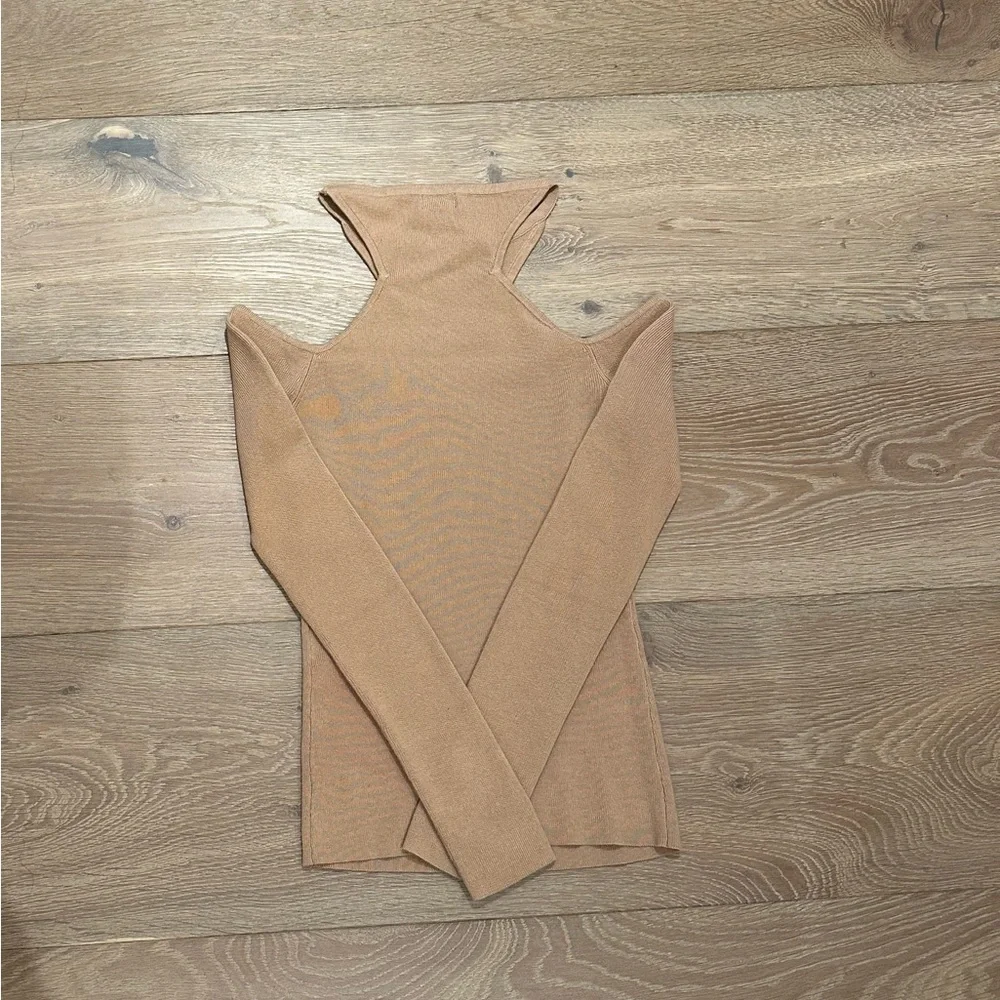 NBD Effie Women's Cold Shoulder Top - Picture 3 of 5